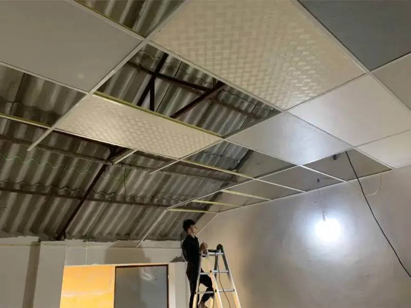 Lắp trần giả cách nhiệt bên trong nhà