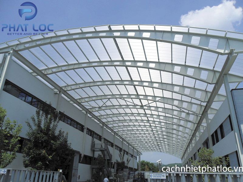 Lưu ý lựa chọn và thi công tấm lấy sáng sao cho hiệu quả
