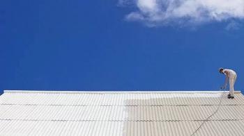 Tôn Nhựa Cách Nhiệt Là Gì? Lợi Ích Vượt Trội Trong Xây Dựng Việt Nam