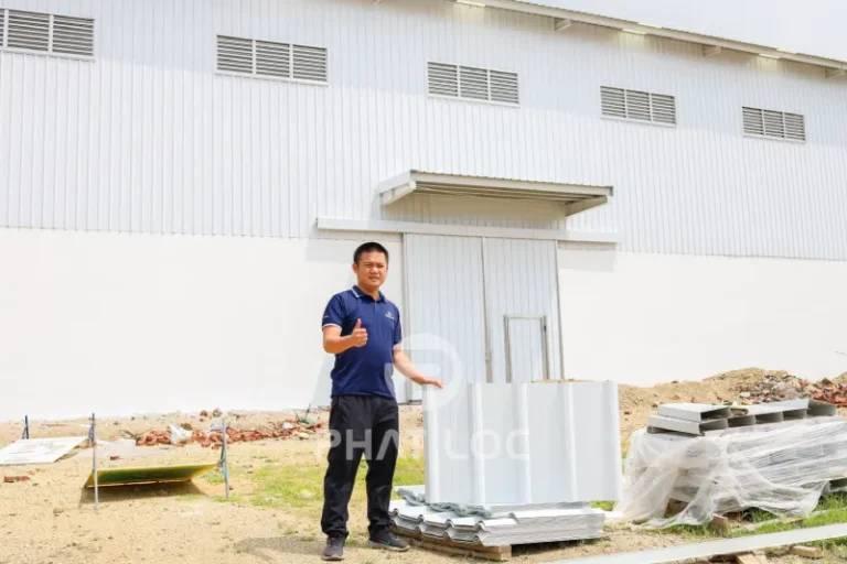 Tôn Nhựa Làm Vách Thưng Cho Công Trình Gì? Khám Phá 6+ Ứng Dụng Nổi Bật 2025