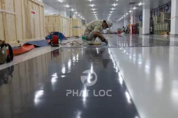 Thi Công Tấm Cao Su PVC: Toàn Bộ Quy Trình Lắp Đặt & Giá Thành 2025