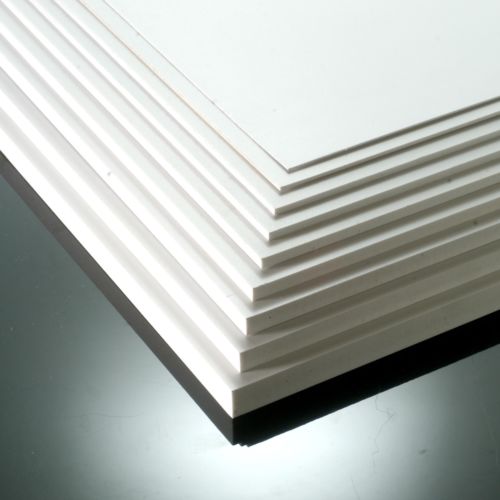Sử dụng tấm nhựa PVC chất lượng cao - giá cạnh tranh