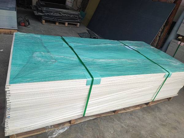 FAQ – Câu hỏi thường gặp về tấm nhựa PVC mỏng Phát Lộc