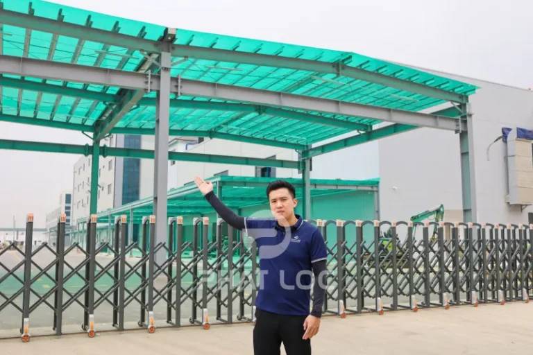 Chủ nhà xưởng