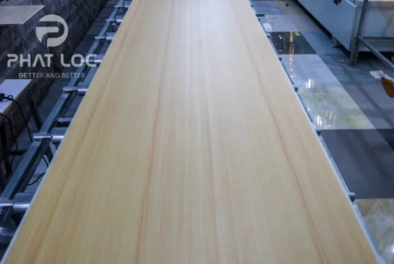 Giá màng PVC phụ thuộc vào những yếu tố nào?
