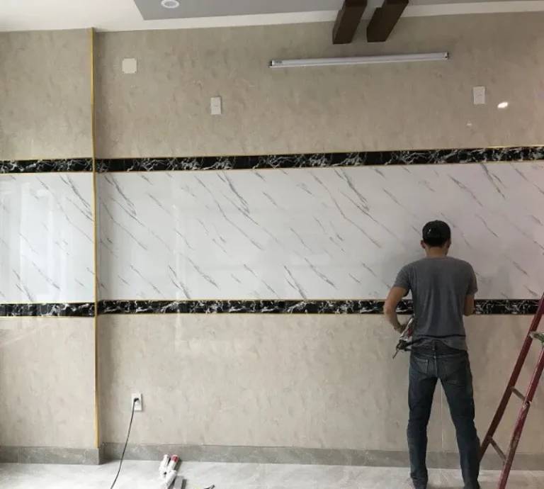 Giải đáp những thắc mắc thường gặp về tấm PVC vân đá trắng
