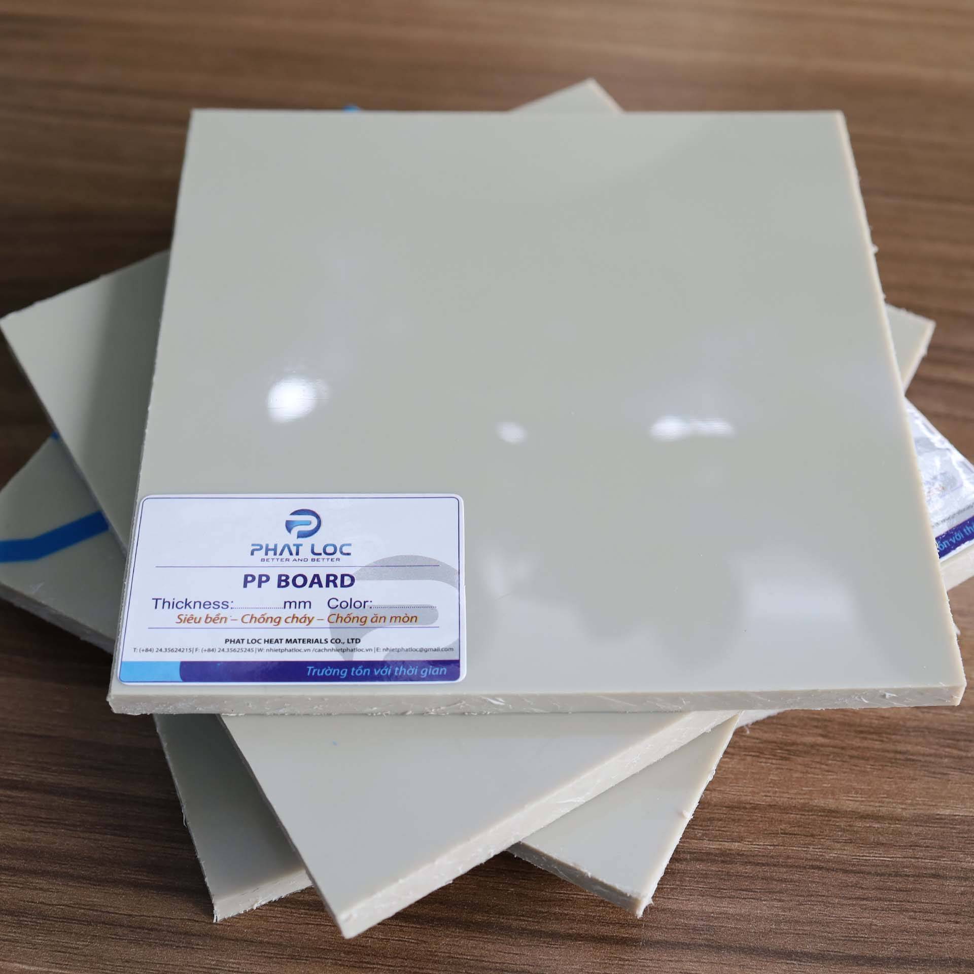 Giải pháp đúng: Lựa chọn Nhựa PP Cho Nhà Máy hiệu quả & bền lâu 