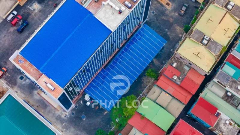 Lợi ích nổi bật khi lựa chọn Tôn sáng cao cấp cho công trình của bạn
