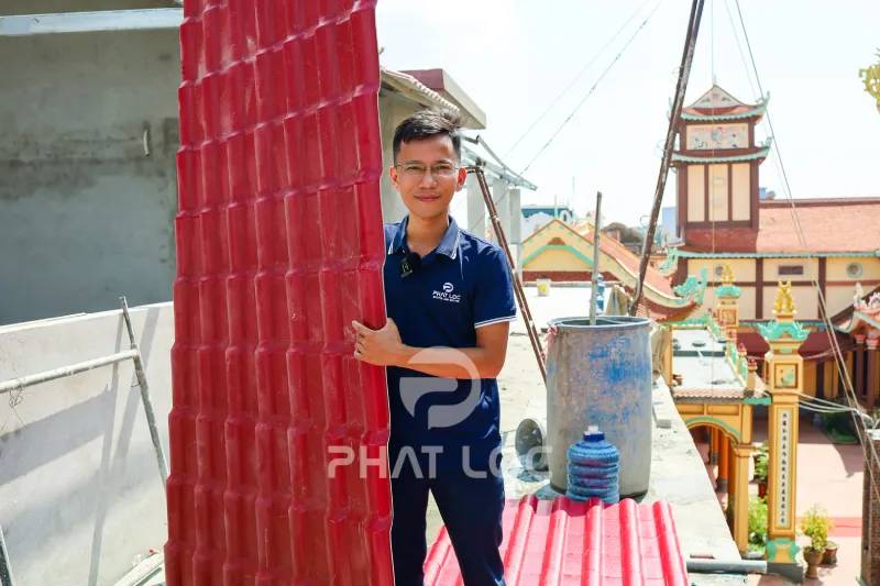 Lời khuyên lựa chọn và lắp đặt tôn nhựa lợp mái hiệu quả