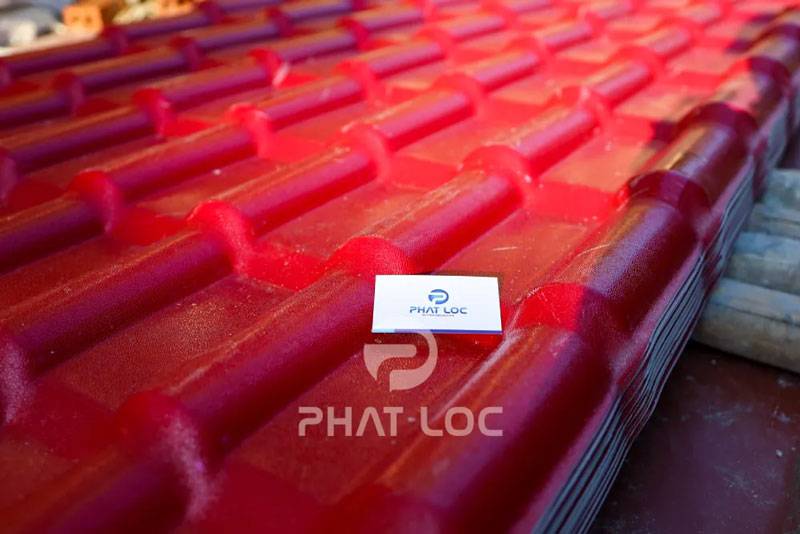 Ngói nhựa đỏ không phù hợp với mọi công trình
