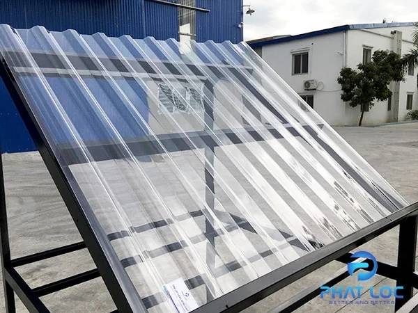 Polycarbonate dạng sóng