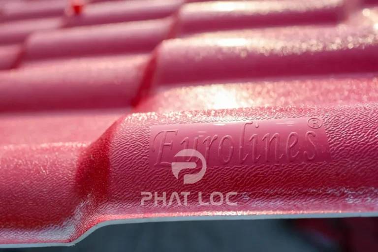 So sánh giá Ngói Nhựa 2.5mm Phát Lộc với thị trường