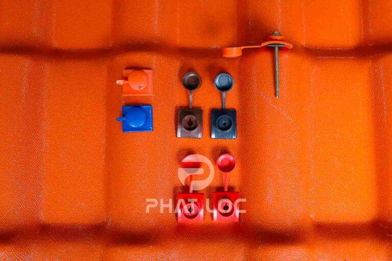 So sánh Giá Ngói Nhựa Lợp Mái 2025 & 2026