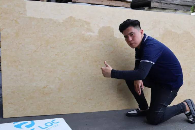 So sánh nhanh với các vật liệu ốp bếp khác