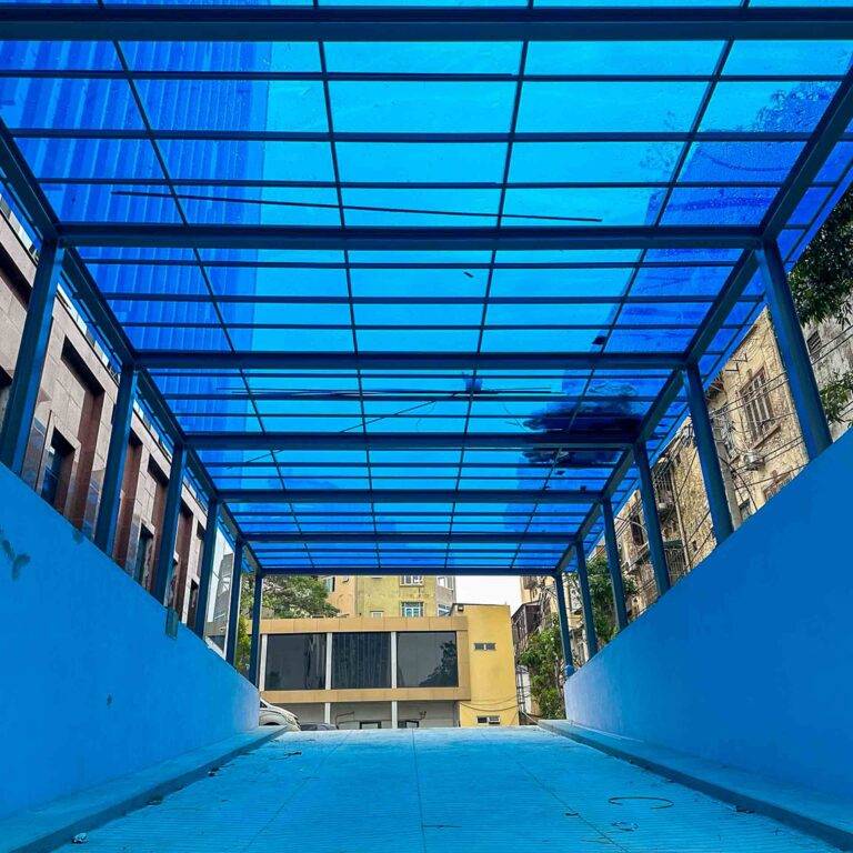 Tấm polycarbonate