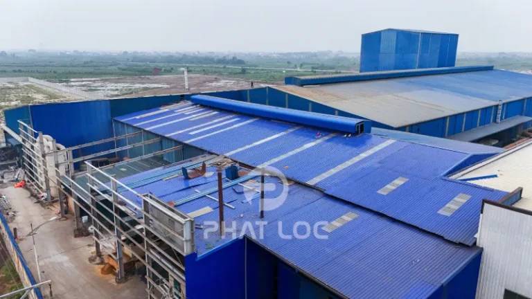 Tôn Nhựa Sơn La Cho Nhà Xưởng