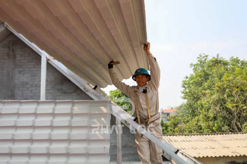 Tư vấn lựa chọn tôn sóng nhựa chuẩn cho vùng biển