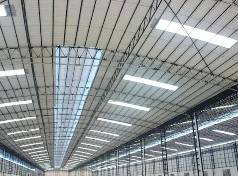 Ứng dụng Tôn lợp lấy sáng trong các công trình công nghiệp