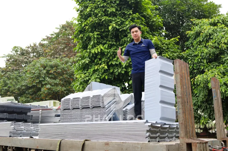 Vì Sao Nên Chọn Phát Lộc Khi Giá Tôn Nhựa 3.0 mm Biến Động?