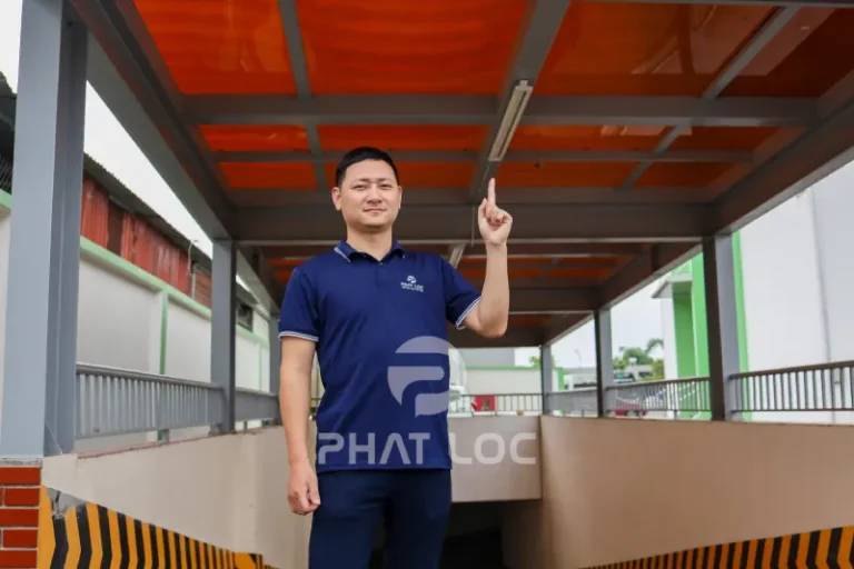 Vì sao nên chọn Polycarbonate Màu Trà Newlight tại Phát Lộc?