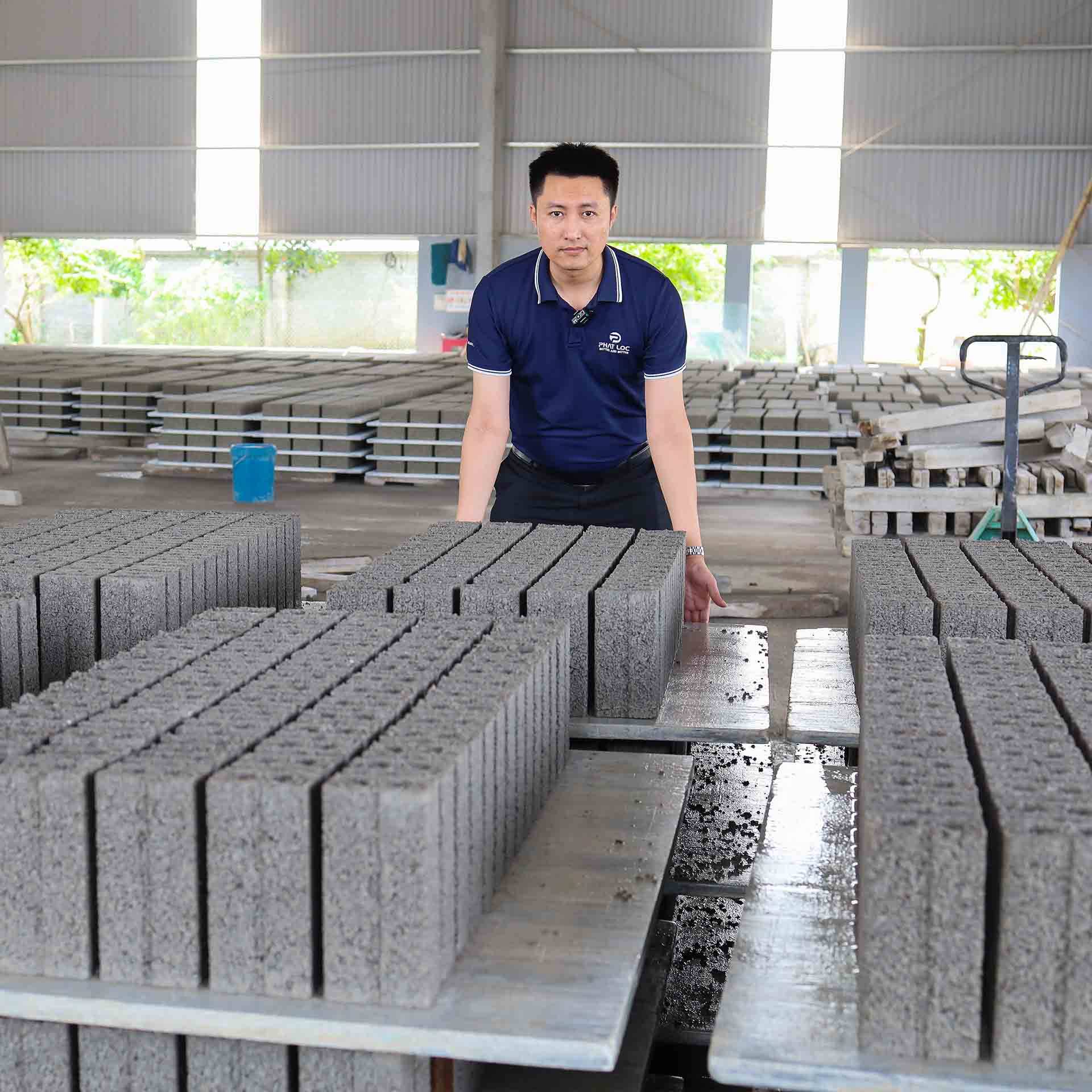 Vì sao pallet PVC/PP quan trọng trong Mô Hình Sản Xuất Gạch Không Nung?